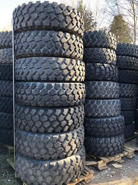 military vehicles for sale - Michelin 14.00R20 XZL tyres on rims