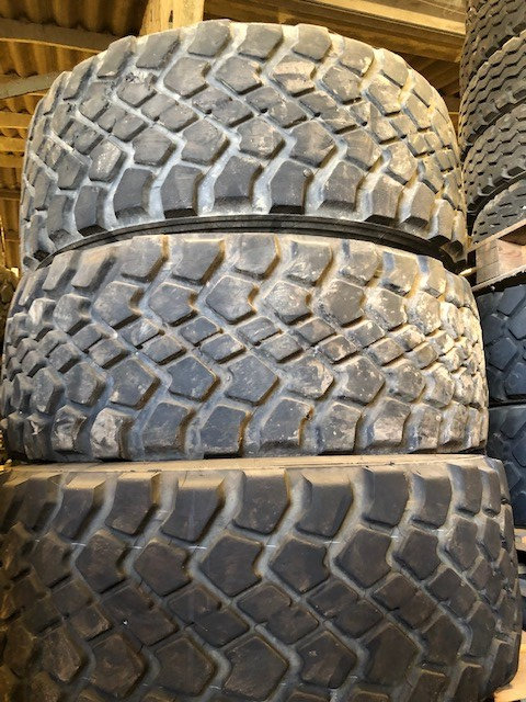 Michelin 445/65R22.5 XZL tyres on rims - Govsales of ex military vehicles for sale, mod surplus