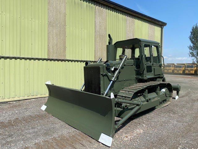 military vehicles for sale - Caterpillar D6D dozer with Ripper